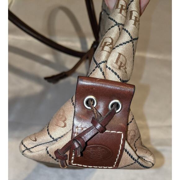 DOONEY & BOURKE Signature Canvas Tassel Tote Leather Trim Satchel Handbag Purse - Picture 8 of 14